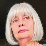 M����, 74