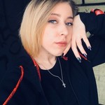 Elena, 25