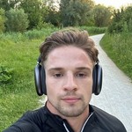 Максим, 27